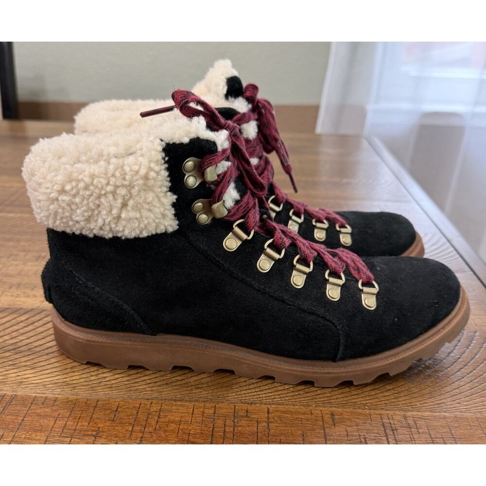 Sorel Black and Cream Ankle Boots with Burgundy Laces